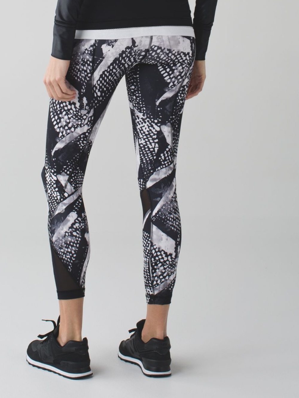 Lululemon Inspire Tight II Mesh